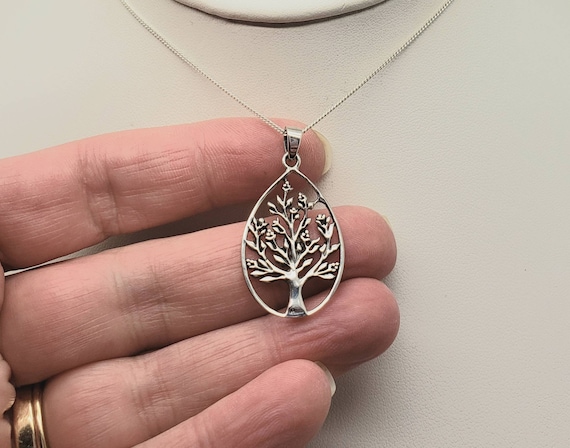 Teardrop Shape Tree Sterling Silver Necklace Teardrop Shape Tree Sterling Silver Necklace