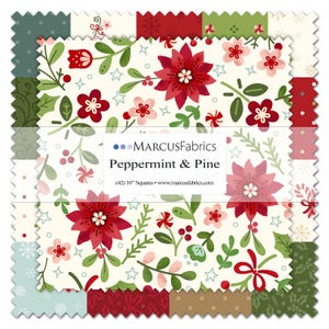 Puede incluir: Un paquete de 42 cuadrados de tela de 25,4 cm cada uno, de la colección Marcus Fabrics Peppermint & Pine. El cuadrado superior muestra un fondo crema con flores de pascua rojas, follaje verde, bayas pequeñas y estrellas azul claro.