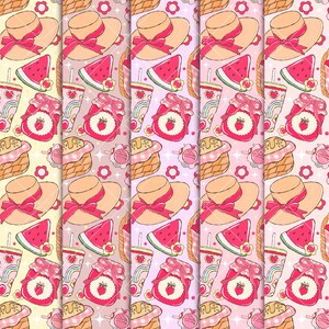 以下が含まれることがあります： ピクニックをテーマにしたイラストが繰り返されるパターン。ピンクのリボンが付いた麦わら帽子、スイカのスライス、イチゴジャムの瓶、ピクニックバスケット、虹のある飲み物など、パステルカラーのパレットでデザインされています。