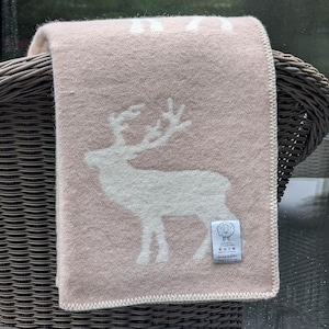 Handmade New Zealand Wool Blanket: Pale Pink Moose Throw