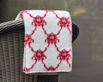 Handmade New Zealand Wool Blanket: Red & White Throw, Hypoallergenic