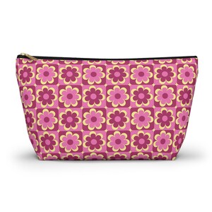 Chic Pop Flowers Mosaic Cosmetic Bag, Strong Zippered T-bottom Pouch, Ideal Gift for Travelers image 2