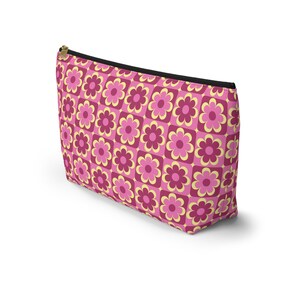 Chic Pop Flowers Mosaic Cosmetic Bag, Strong Zippered T-bottom Pouch, Ideal Gift for Travelers image 8