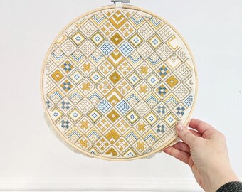 Mosaic Tile Geometric Cross Stitch Pattern : Retro Quilt Modern Diamond Triangles, PDF Instant Download, DIY Craft, Easy Beginner Embroidery