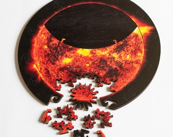 Mini Eclipse Puzzle - wooden jigsaw puzzle by Nervous System