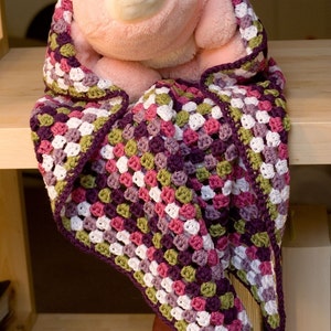 Crochet Pattern--Granny Square Baby Blanket