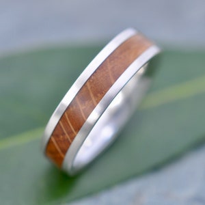Lados Bourbon Barrel Wood Ring, Zilveren Trouwring, Heren Trouwring, Zilveren Ring, Aangepaste Ring, Vrouw Ring