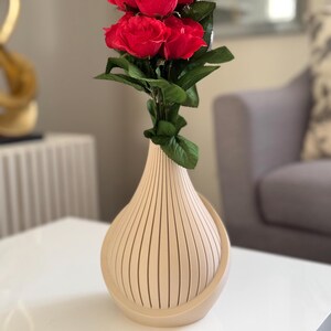 3D Printed Vase: Modern Minimalist Home Decor for Dried Flowers
