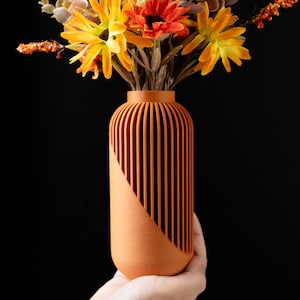 Modern 3D Printed Vase: Tall Dry Flower Vase, Contemporary Home Decor