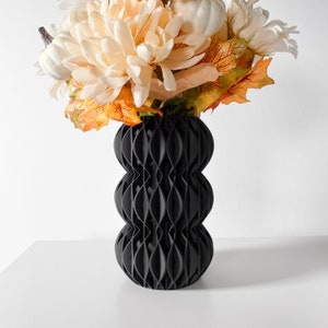 3D Printed Revan Vase: Modern Minimalist Home Decor for Dried Flowers
