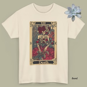 Tarot Death Card Cotton Tee XIII Major Arcana Tarot T-Shirt Spirituelle Transformation Karte TShirt Death Tarot Card Shirt Geschenk für Tarot Liebhaber