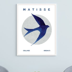 Pájaro azul Matisse, arte de la pared de la luna gris, impresión de acuarela, obra de arte de aves minimalista, cartel de decoración de la guardería, decoración de la casa del lago, decoración de la cabaña