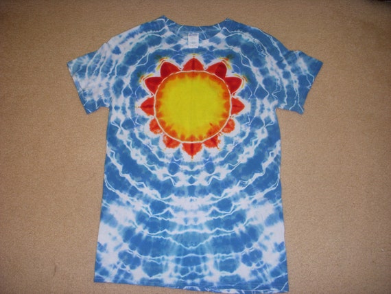 S Tie Dye T-shirt Sky Blue Sun Design 