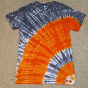 SALE S tie dye t-shirt, orange fan, small