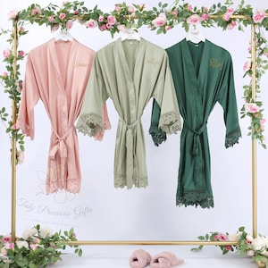 Bridesmaid Lace Robes, Personalised Bridesmaid robes, Satin Wedding Robe for Bridal Party, Bridal Party Gifts