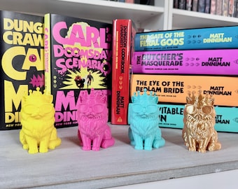 Princess Donut Library Decor Bookshelf, DCC figurine, Book Lover Gift, 3d Printed, LitRPG Collectible