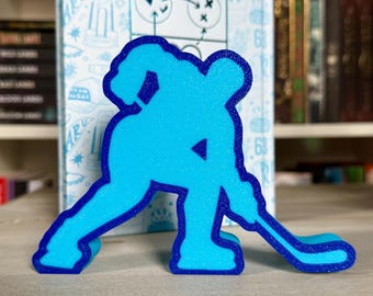3D Printed Hockey Player Silhouette: Custom Library Bookshelf Decor