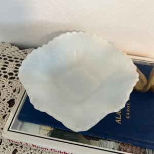 Vintage Diamond Point Milk Glass Bowl image 4