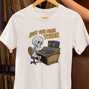 Skelett ljudtekniker T-shirt: Rolig musikproducent gåva