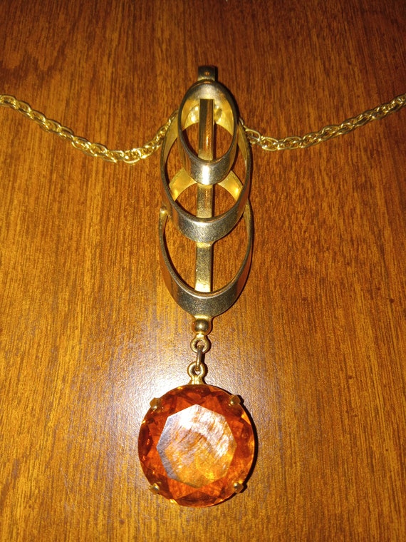 Vintage 1990's Avon orange pendant Necklace - image 3