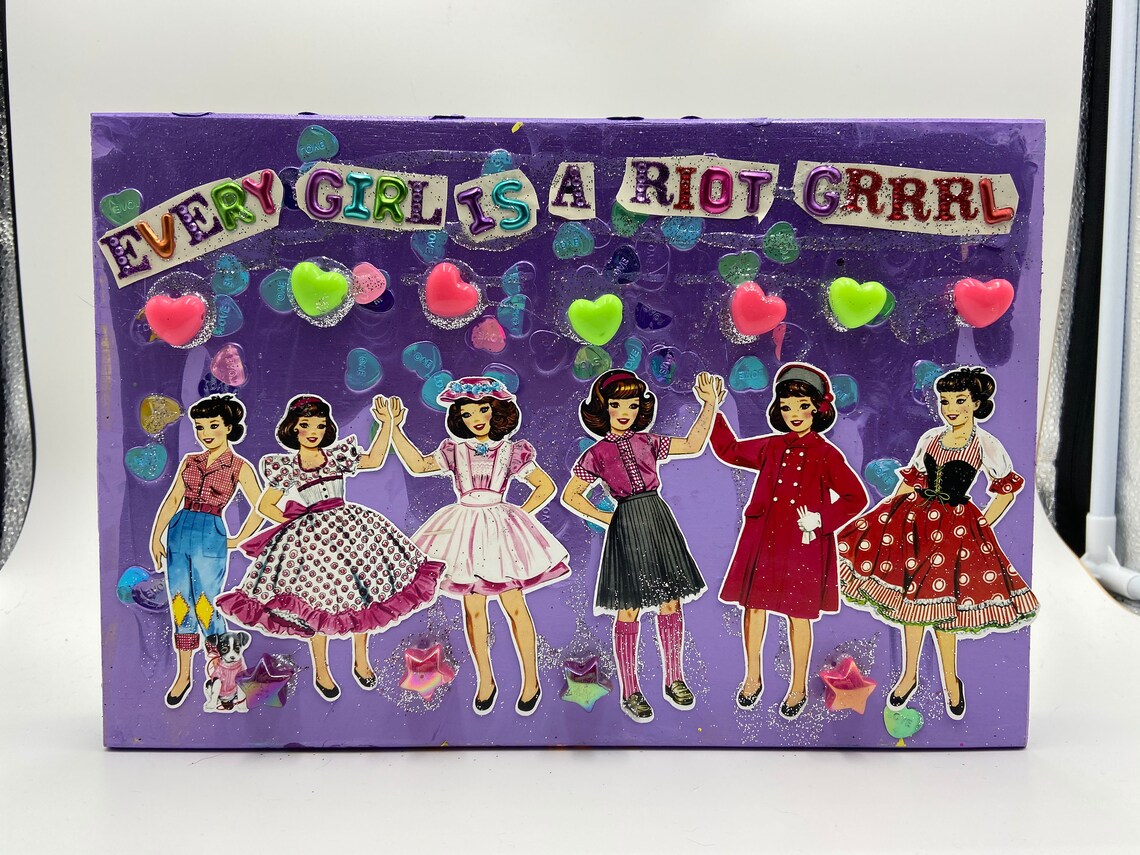 Every Woman Is A Riot Deutsch