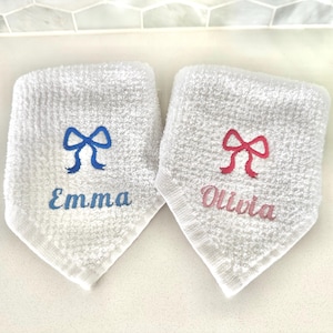 Pink Blue Bow Custom Name Washcloth, Personalized Washcloth, Embroidered Bow Towel, Custom Name Towel, Personalized Christmas Holiday Gift