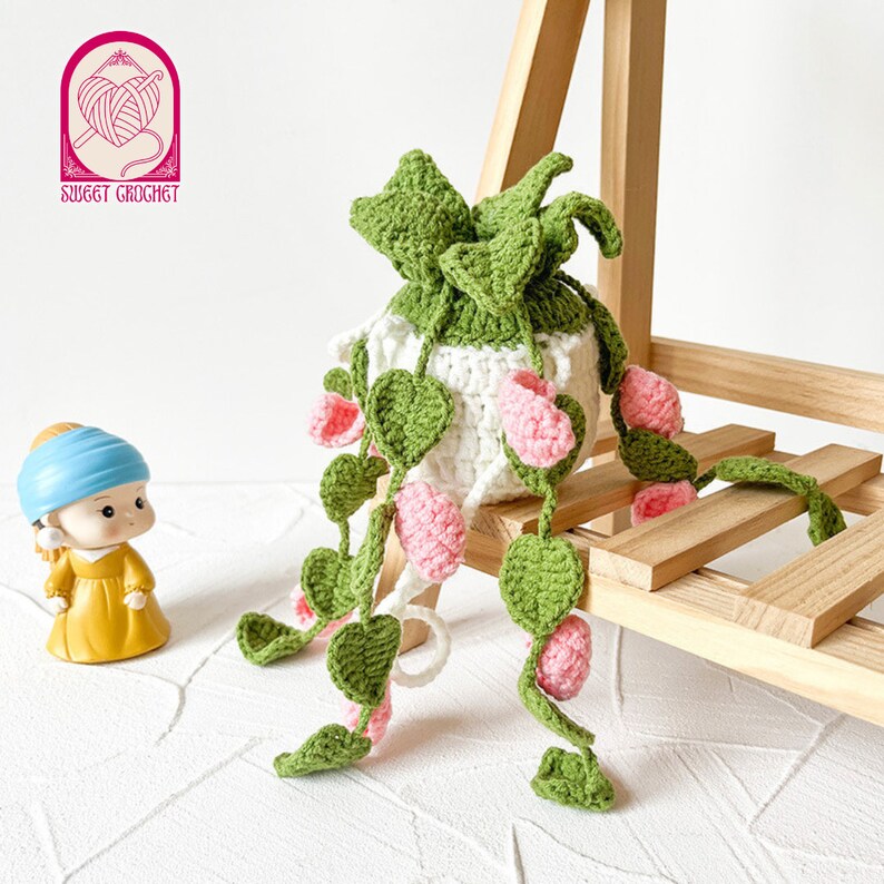 Plante succulente suspendue au crochet fait main Fleur suspendue pour voiture Plante succulente tricotée en pot Décoration murale Accessoires de voiture pour femmes Pink