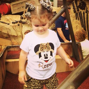 Safari Minnie Personalized Applique Tshirt Vacation Tee