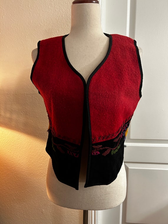 French Connection Vintage Embroidered Vest (R4)