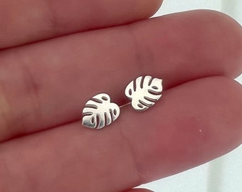 Monstera Leaf Stud Earrings, Tropical Leaf Earring, Summer Earrings, Botanical Jewelry, Nature Jewelry, Sterling Silver Stud Earring