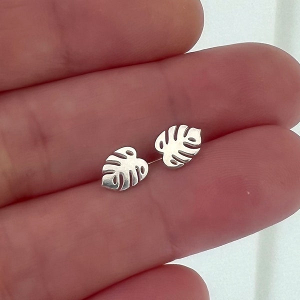 Monstera Leaf Stud Earrings, Tropical Leaf Earring, Summer Earrings, Botanical Jewelry, Nature Jewelry, Sterling Silver Stud Earring