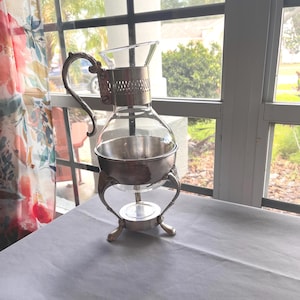 Vintage Leonard Silver Plated Two-Piece Vintage Coffee Pot with Warming Stand – A Timeless Treasure!