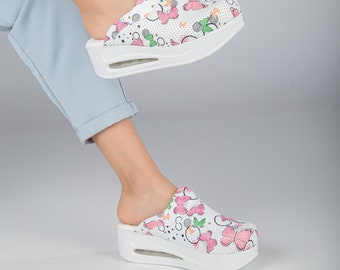Woman orthopedic clogs,nurse shoes,doctor clogs,hospital clogs,comfortable clogs,pattern clogs,white clogs,butterfly pattern,fast shipping