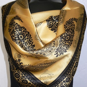 Multi Design 100% Maulbeerseide 35 &quot;Quadratschal Wrap Schal Gürtel Zubehör für Frau Urlaub Gelegenheiten Geschenk Paisley Design