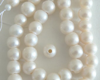 10 Large 1.5mm Hole Freshwater Pearl Beads Round Potato Ivory White 9mm b2491