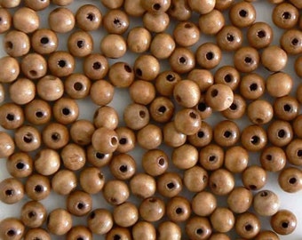 120 10mm Wood Beads Round Light Brown b547