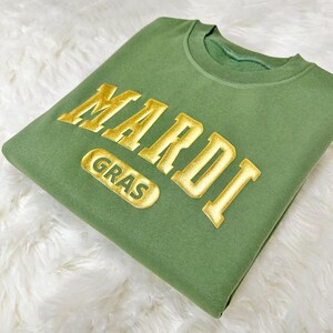 Trendy Mardi Gras Puff Sweatshirt, Embossed Mardi Beads Louisiana Festival Puff Shirts, New Orleans Carnival Puff T Shirt