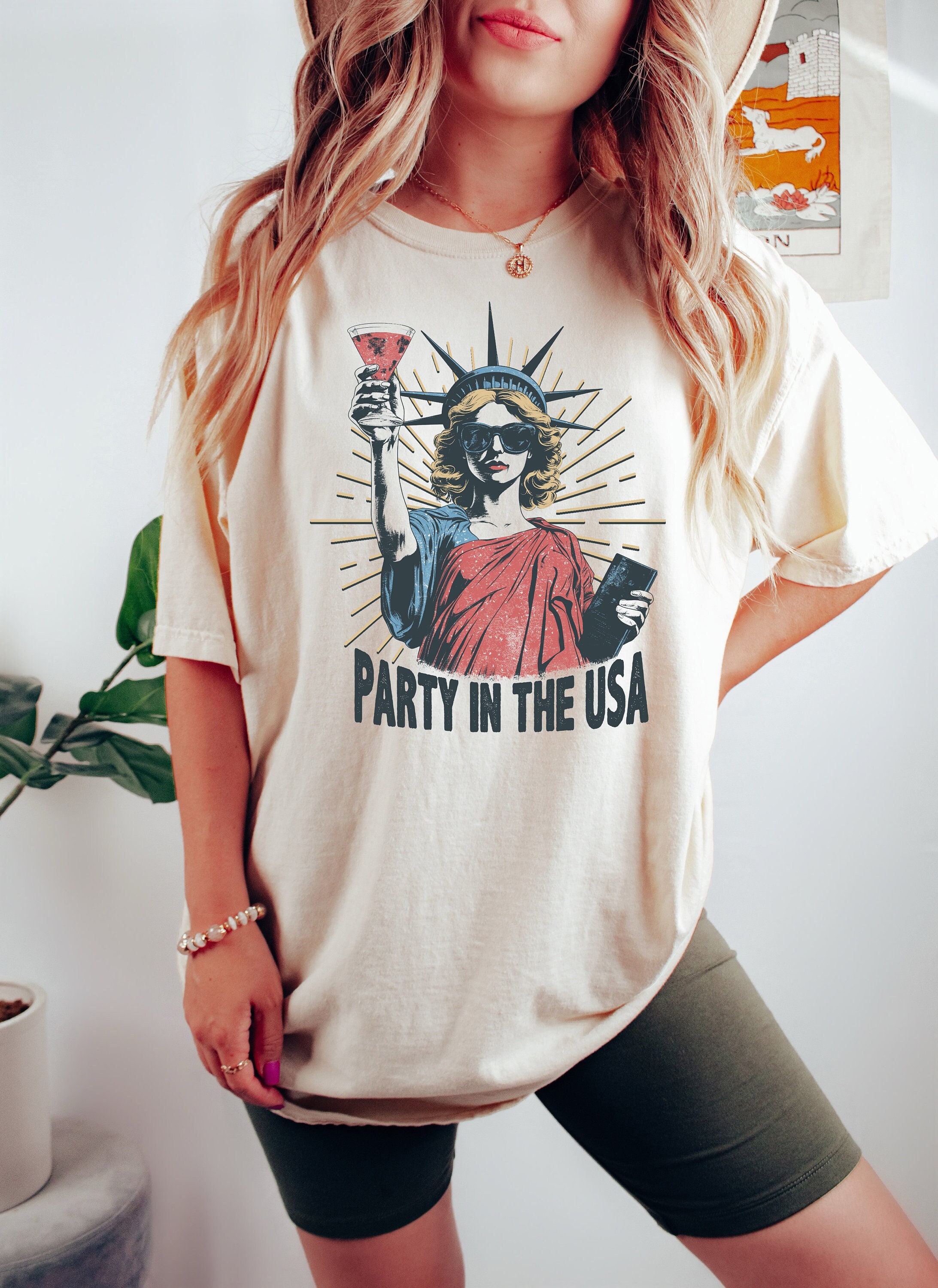 Party In The USA Shirt, Womens 4th of July Outfit, Retro USA Graphic Tee, Fourth of July Shirt, 4th of July Graphic Tee, American Graphic