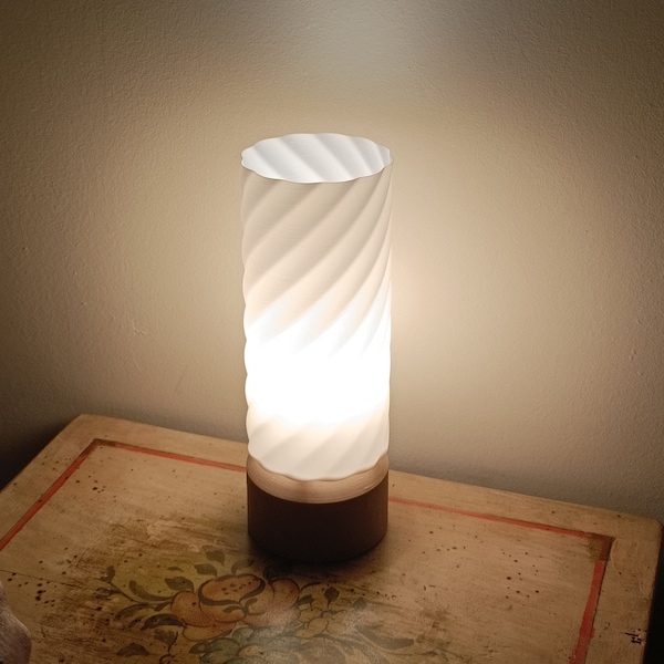 LAMPADA VORTICE , File di stampa STL 3D, Lampada da comodino con illuminazione ambientale, Piccola lampada da scrivania minimal