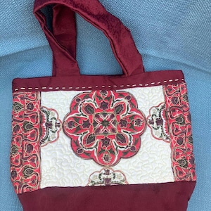 Upcycled tote bag with pockets, upcycled upholstery, hand-sewn, red and white bag, snap clasp