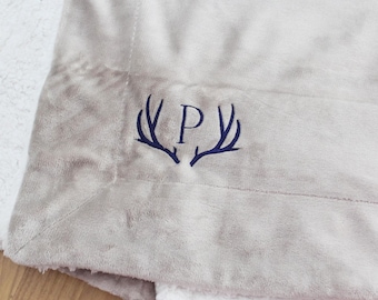 Personalized Fleece Throw Blanket | Sherpa Blanket | Personalized Gift | Housewarming Gift | Corporate Gift | Personalized Throw