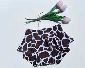 Baby Girl Giraffe Bummies, Baby Girls Skirted  Bummies, Toddler Girls Diaper Cover, Toddler Bloomers, Giraffe Shorts