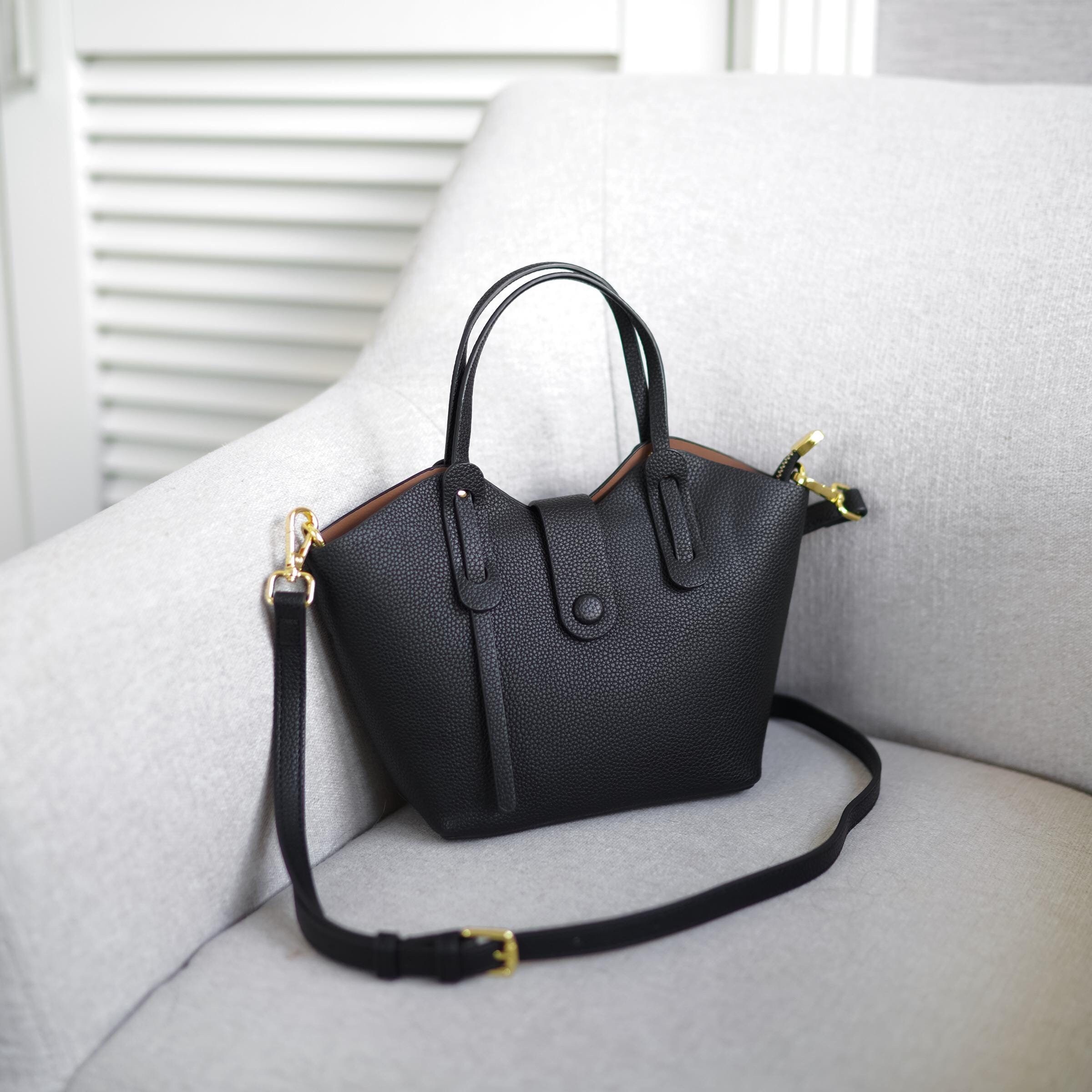 Plain black leather purse hot sale