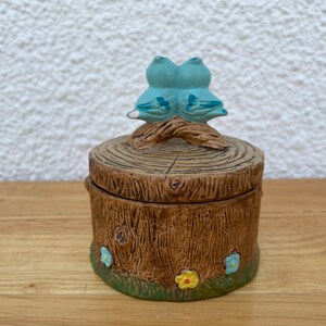 Vintage Trinket Box with 2 Birds FREE SHIPPING image 4