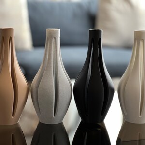 Moderne Vase mit Glasrohr für Pflanzen oder Diffusorstäbchen Bild 3