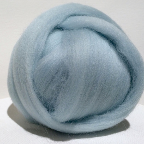 Ice Blue Merino wool roving, Needle Felting Spinning Fiber, 1oz,  Light Blue, Baby Blue, crystal blue roving