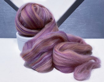 Pastel Multicolor Merino Roving “Rose Petals” Felting wool, Spinning Fiber in Orchid, pink, beige, lavender, violet