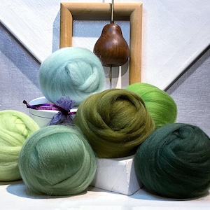 Merino Roving Sampler “Eat Your Greens” Gradient Felting Wool, Spinner Fiber (3-6oz)
