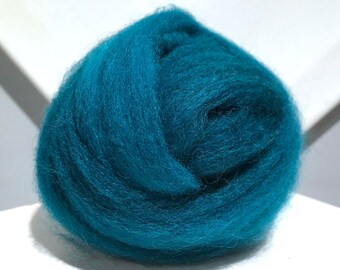 Aqua wool roving Teal Needle Felting Spinning Fiber, Dark aqua wool roving, Teal Green wool roving