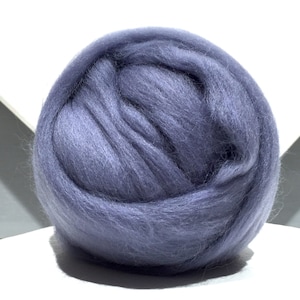 Delft Blue Merino Wool Roving, Needle Felting, Spinning Fiber, blue grey roving, light slate blue, weaving